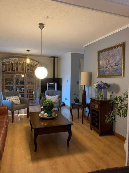 Acogedora Casa Con Tinaja Y Jacuzzi Y Rent A Car Βίλα Puerto Varas Εξωτερικό φωτογραφία