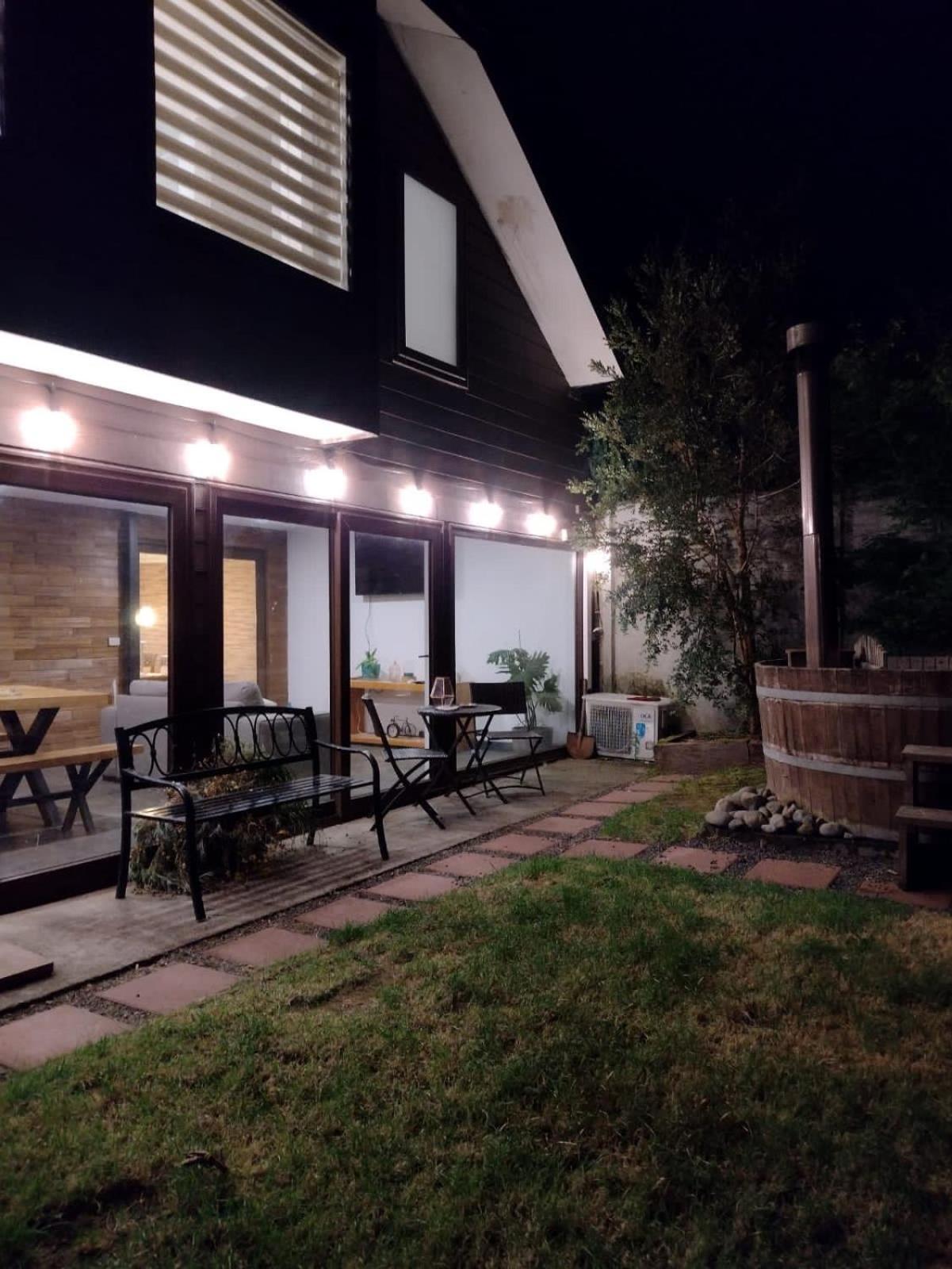 Acogedora Casa Con Tinaja Y Jacuzzi Y Rent A Car Βίλα Puerto Varas Εξωτερικό φωτογραφία